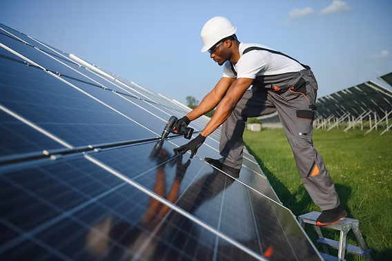 fastest growing solar energy companies
